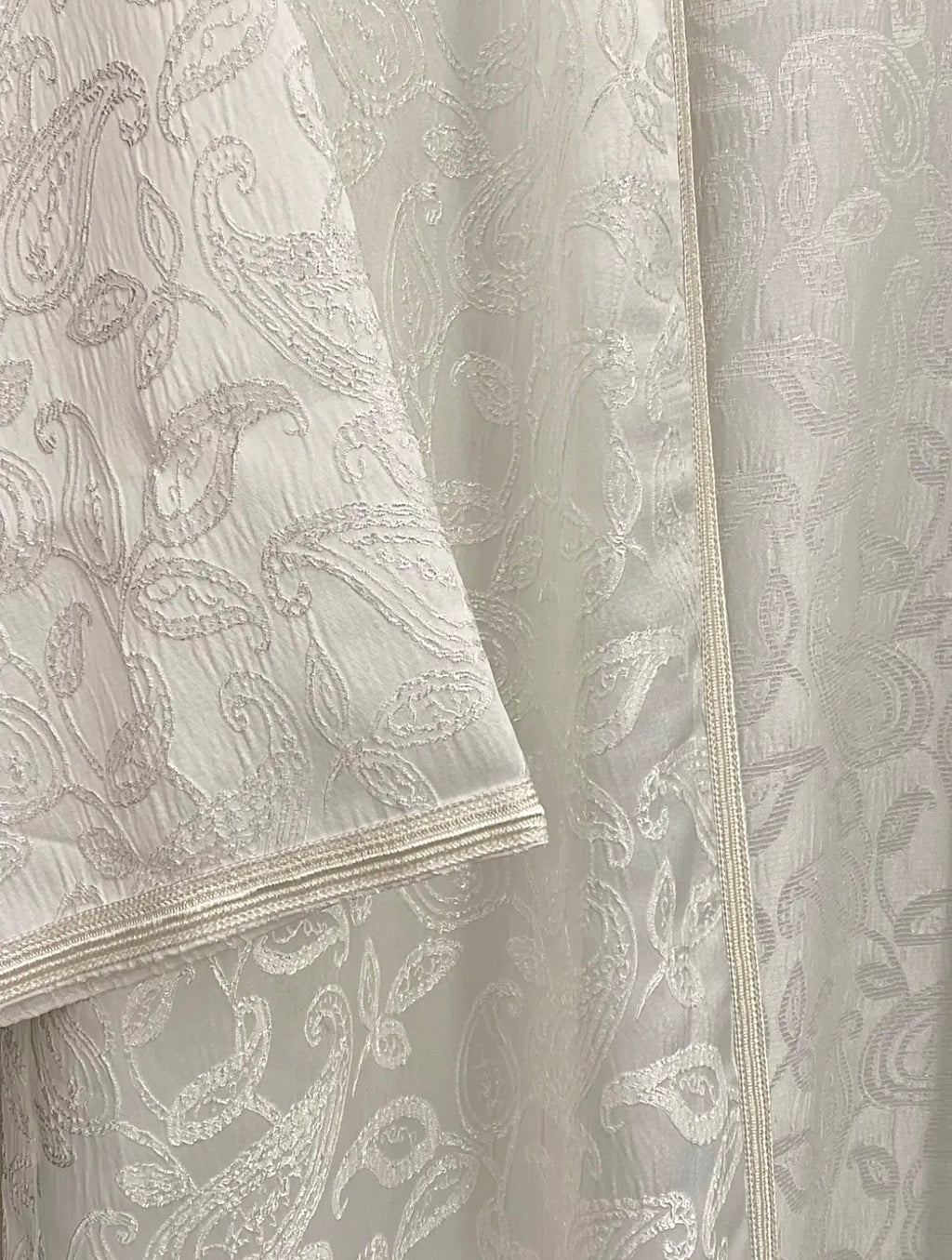 Ivory Essence Premium - Dar Lya Couture